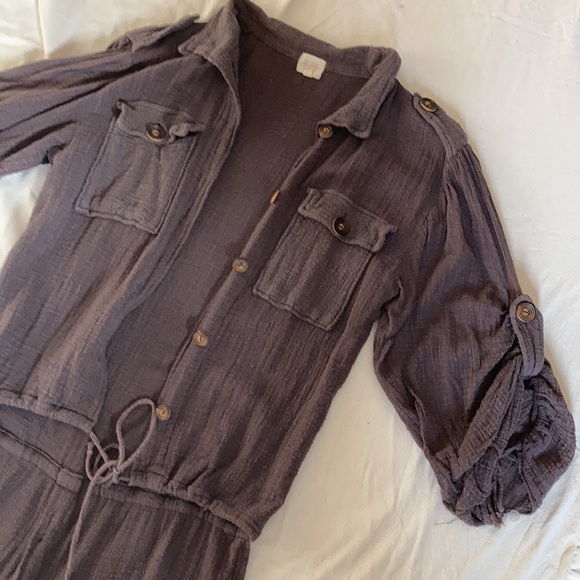 Gray tuxedo style shirt - Picture 2 of 9